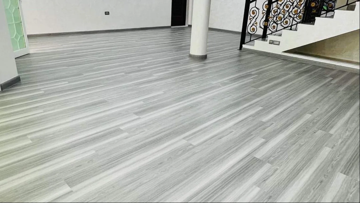Grey HSPC flooring for a villa ground floor